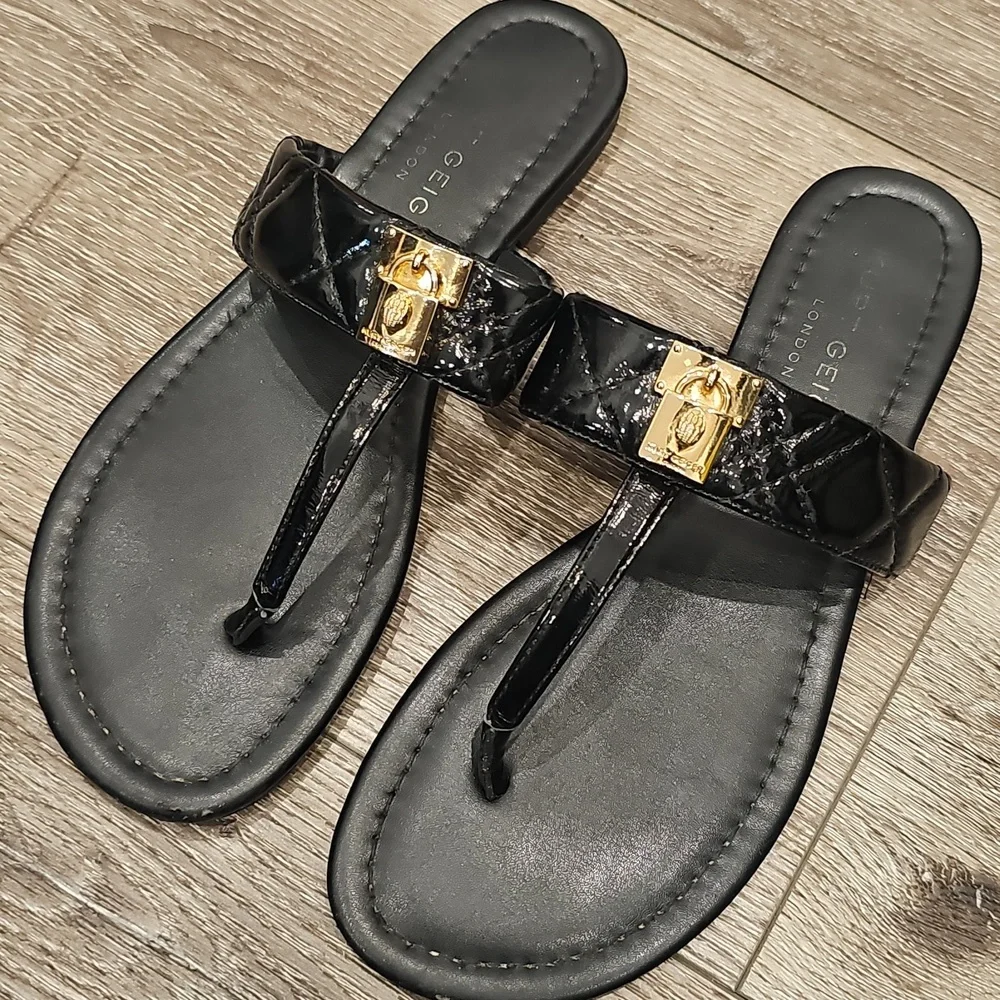 KURT GEIGER LONDON Black Thong Sandals Padlock & Quilted Strap Design Flip Flops - Picture 1 of 7
